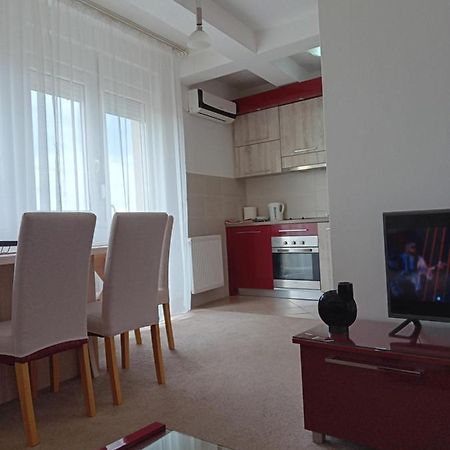 WING 3 apartman Jagodina Bagian luar foto
