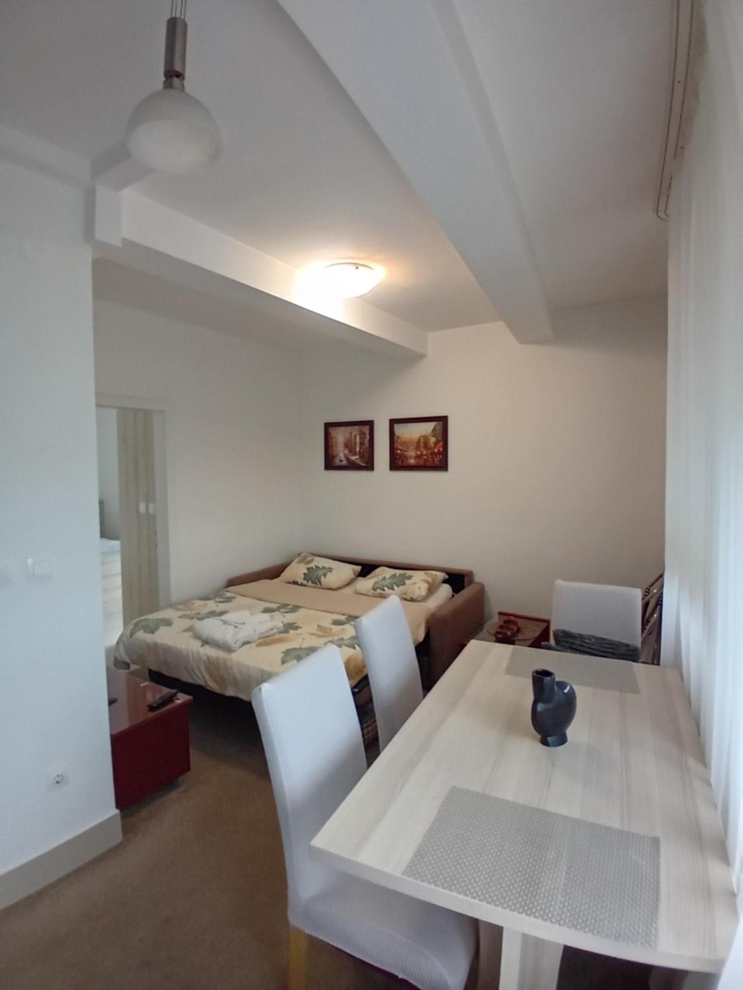 WING 3 apartman Jagodina Bagian luar foto