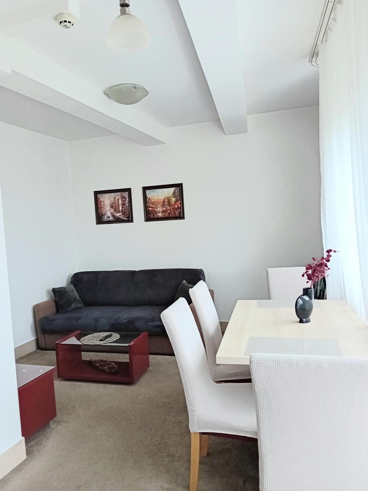WING 3 apartman Jagodina Bagian luar foto