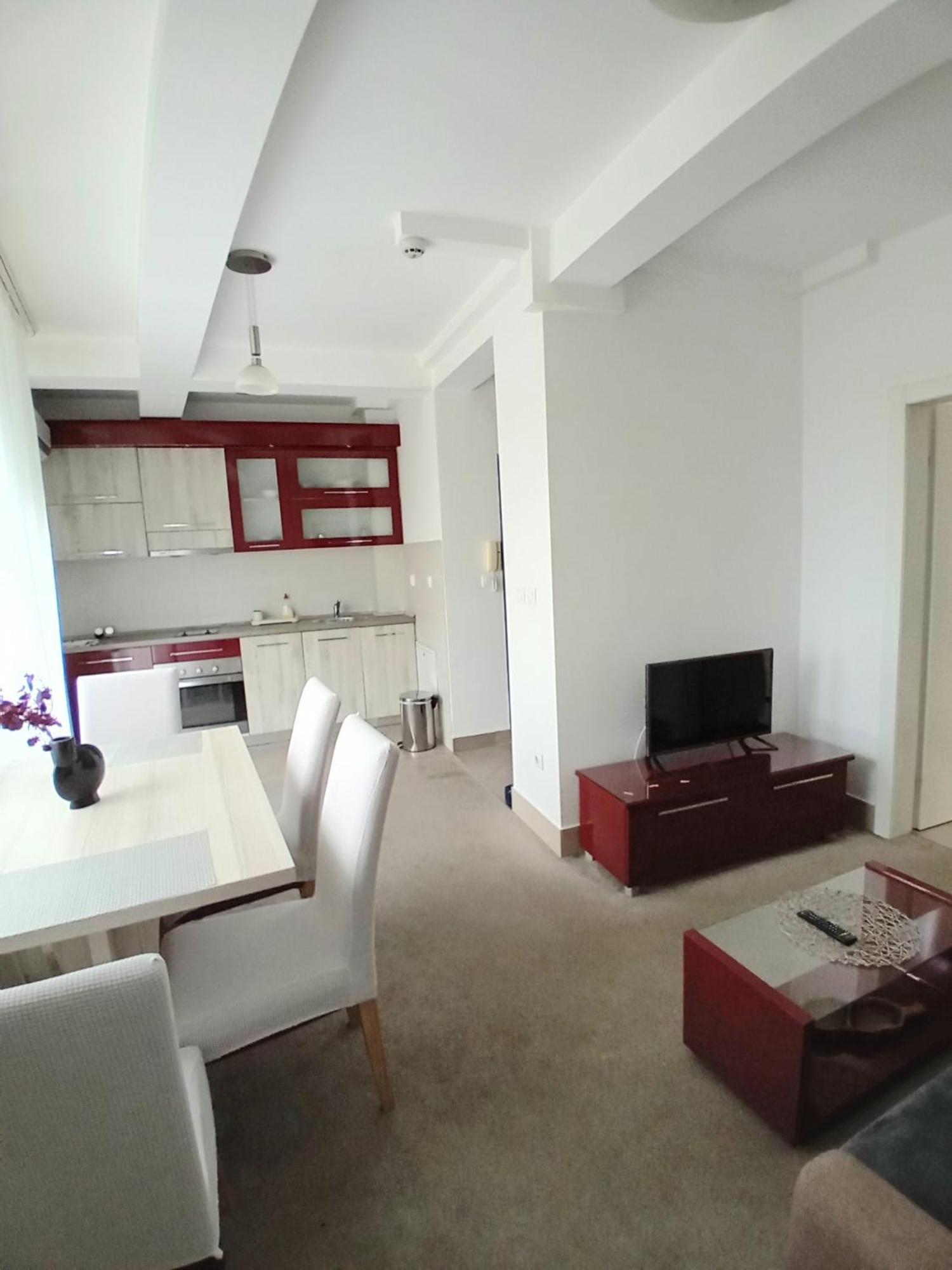 WING 3 apartman Jagodina Bagian luar foto